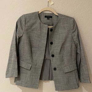 NWOT Ann Taylor Petite Cropped Gray Button-Up Blazer 0P